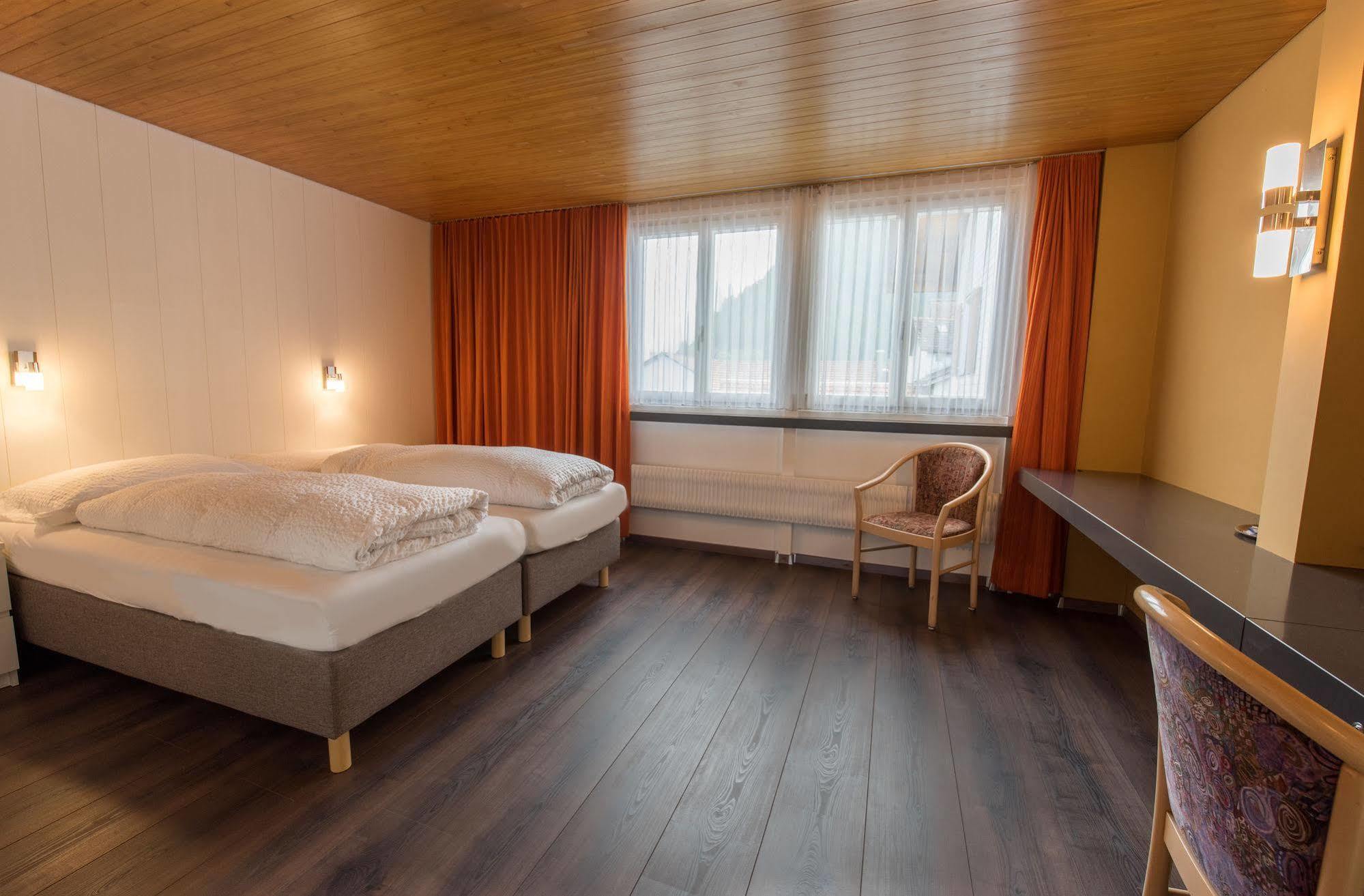 Hotel Garni Rosslipost Unteriberg Exterior foto